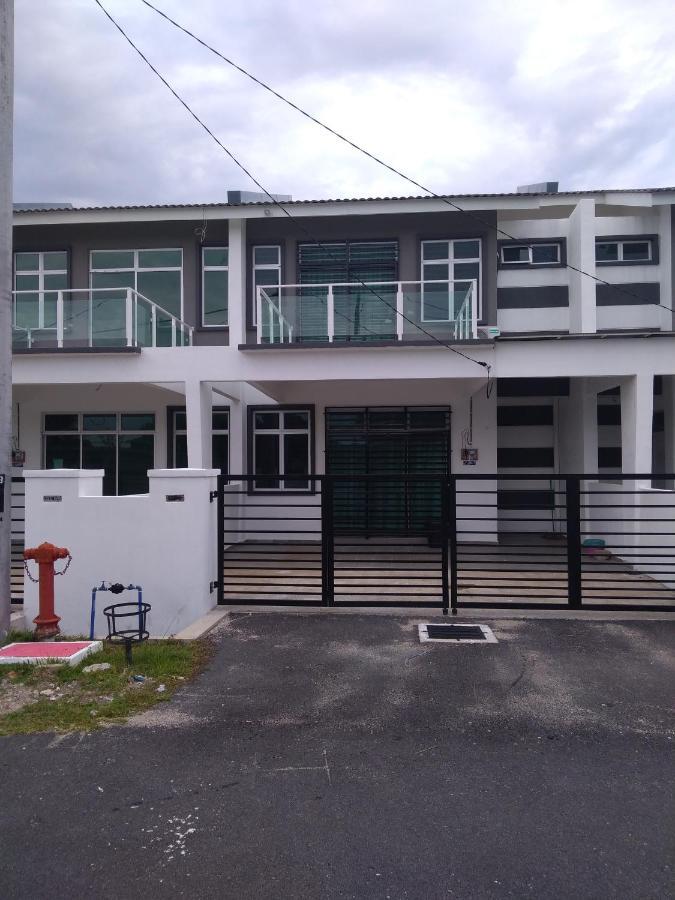 Homestay Seri Takir Kuala Terengganu Exteriör bild